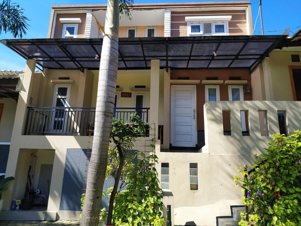 Villa Beverly Lembang Luaran gambar