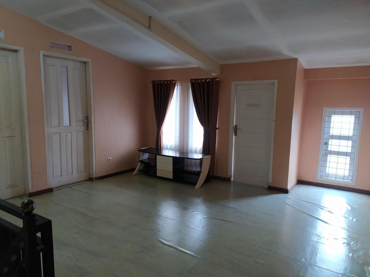 Villa Beverly Lembang Luaran gambar