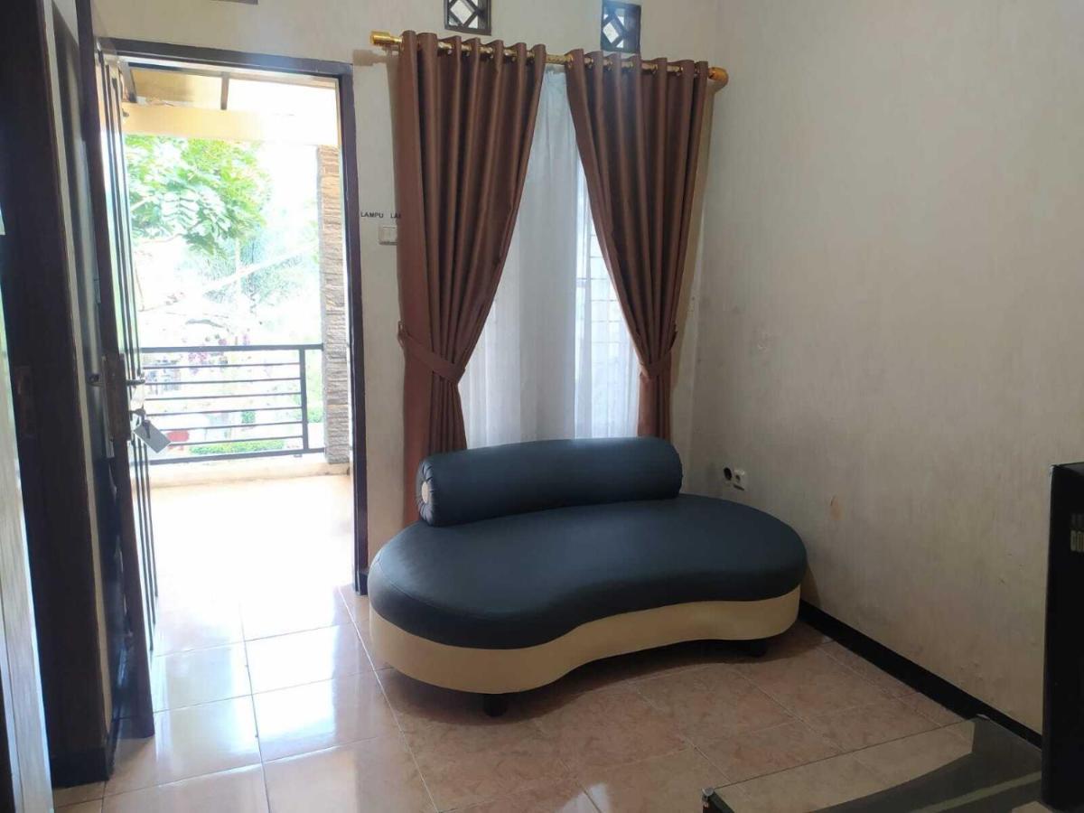 Villa Beverly Lembang Luaran gambar