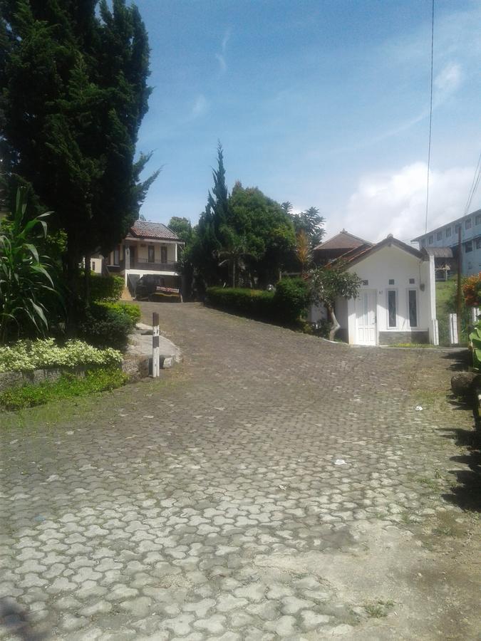 Villa Beverly Lembang Luaran gambar